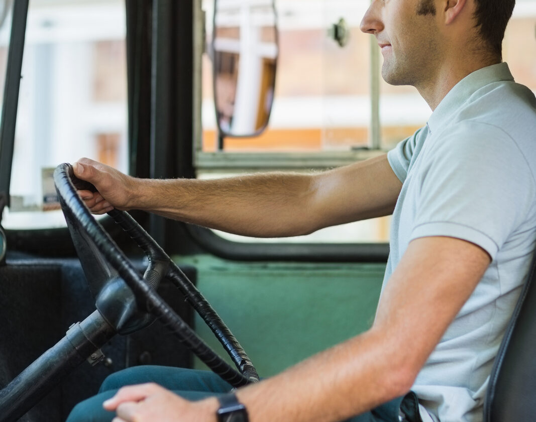 Praca jako kierowca autobusu miejskiego: wyzwania i możliwości